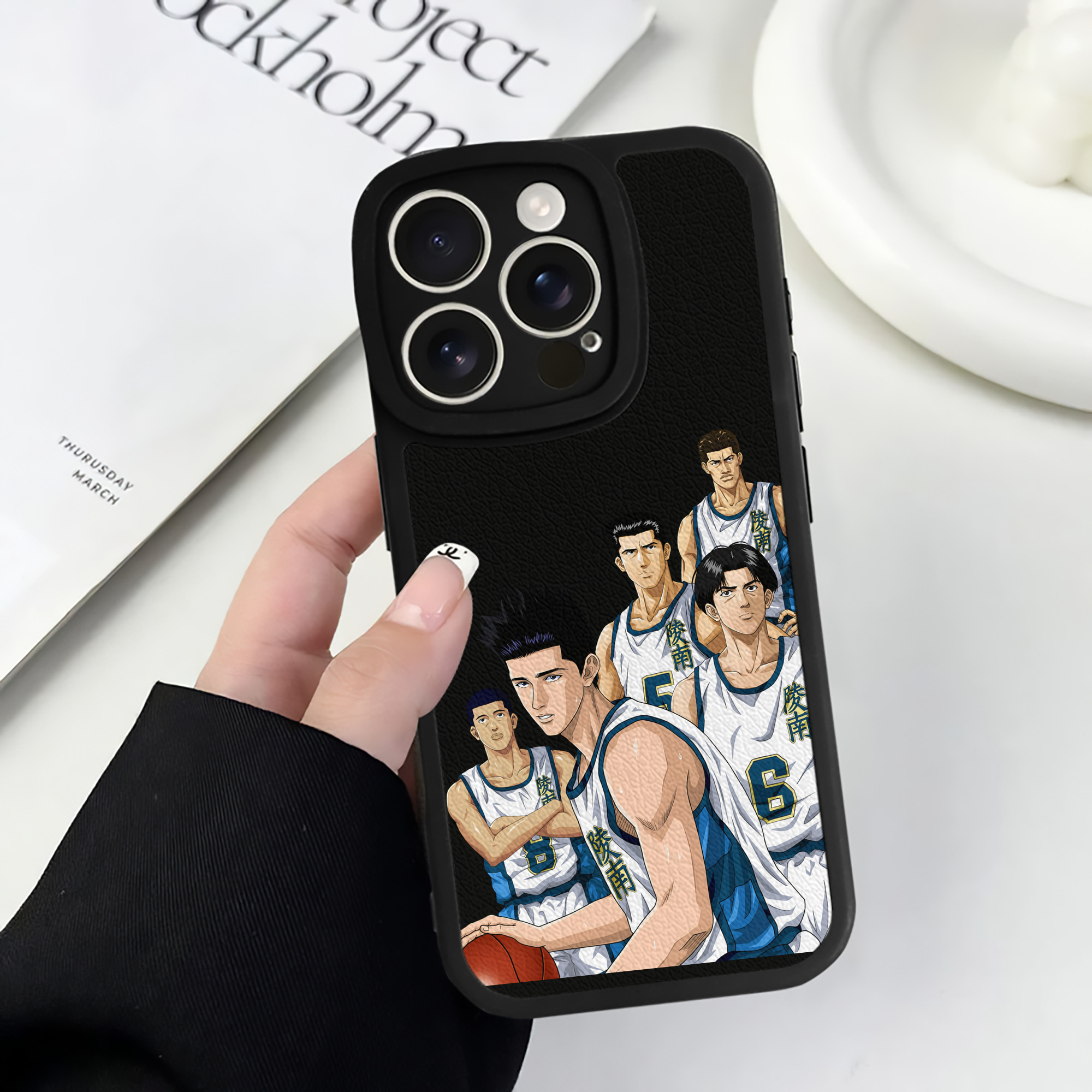 （画像用） SLAM DUNK／スラムダンク 【iPhone 16シリーズ対応】シリコンスマホケース（レザー調） 材質：シリコン